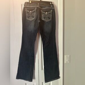 L.A. idol embellished cross jeans size 30 waist, 34 Length (size 7) beautiful!